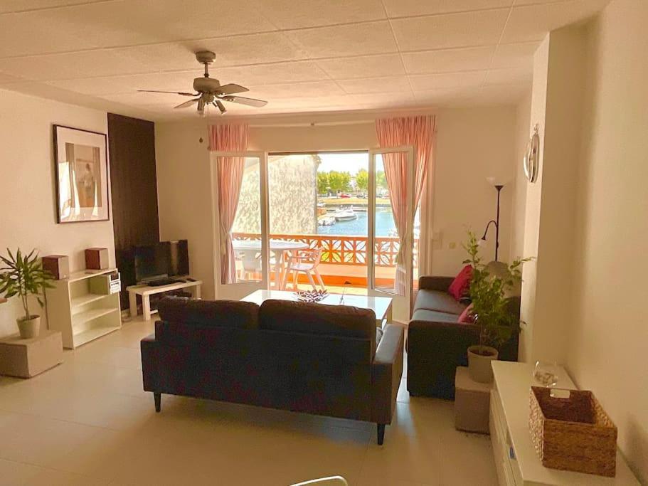 Lindo Apartamento Con Vistas Al Puerto Mistral Empuriabrava Esterno foto