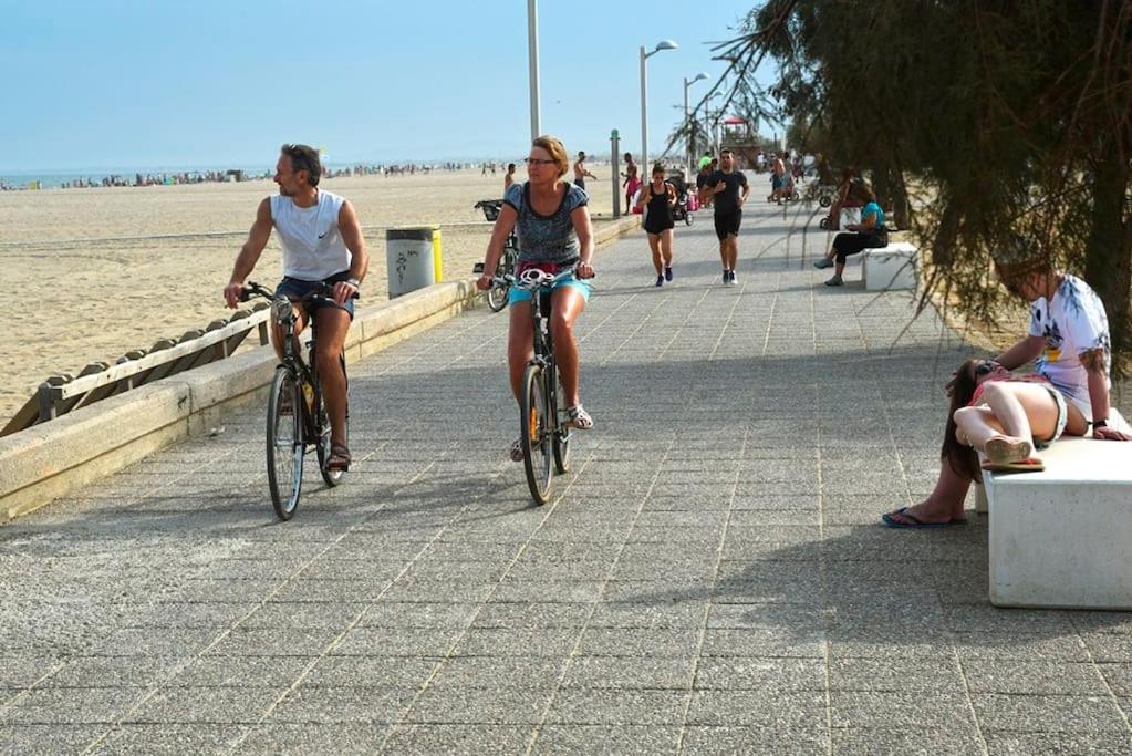 Lindo Apartamento Con Vistas Al Puerto Mistral Empuriabrava Esterno foto
